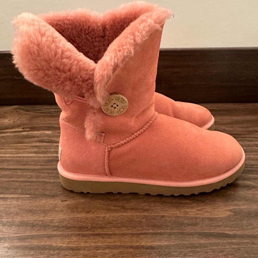 Pink/Coral Button Ugg Boots Size 8